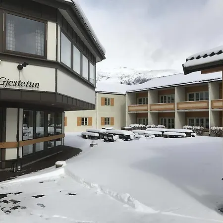 Gjestetun 3*